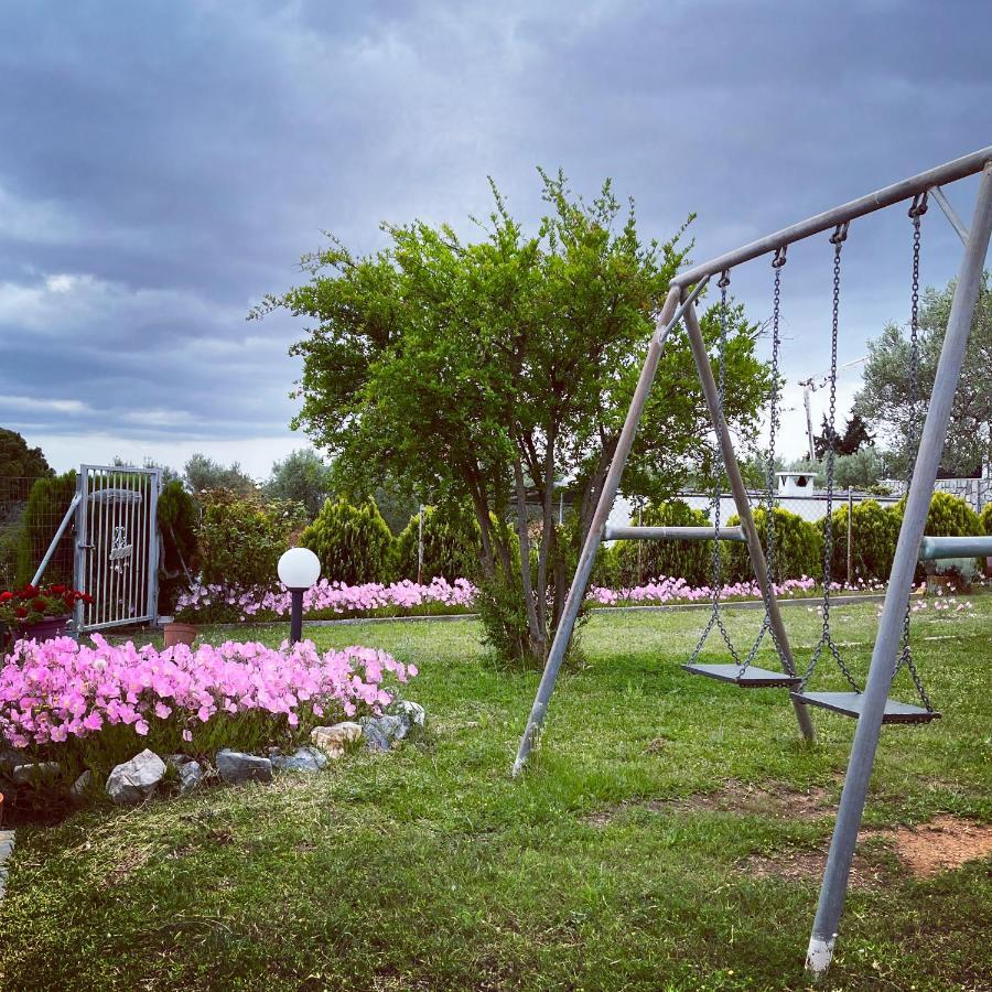 Elegant Maisonettes Elena Nea Poteidaia Dış mekan fotoğraf